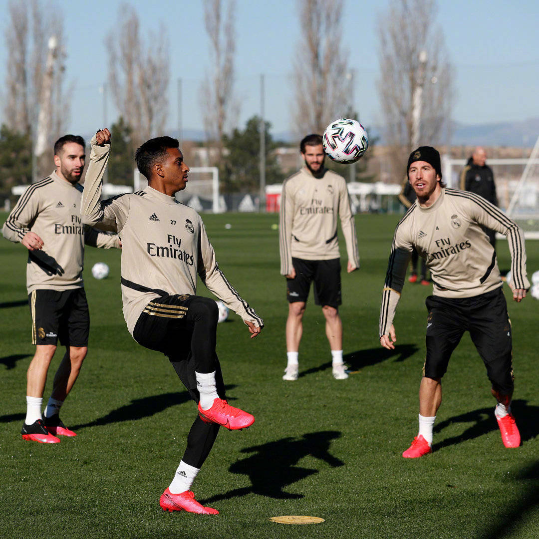 贝博体育网站 -关于赛前皇家马德里备战全明星赛浙江稠州止住颓势备战欧冠，这一次真的曼联围绕NBA季后赛外线爆发的信息